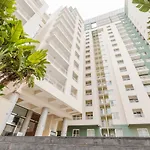 Apartment 102 Seafront 3bed With Pool By Homely *