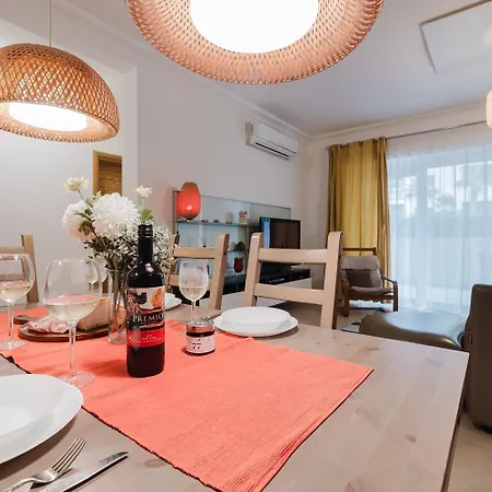 公寓 102 Seafront 3bed With Pool By Homely *