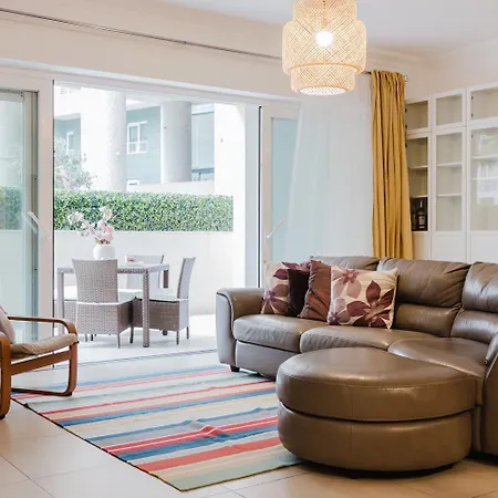 102 Seafront 3bed With Pool By Homely