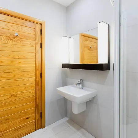 102 Seafront 3bed With Pool By Homely Apartment *