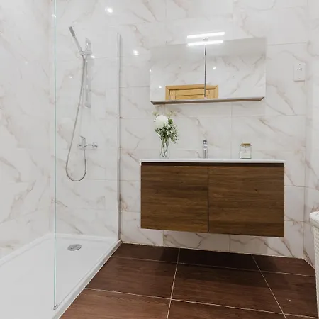 شقة 102 Seafront 3bed With Pool By Homely *