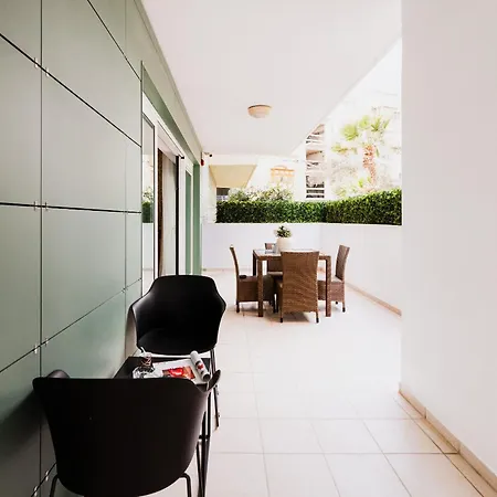 Διαμέρισμα 102 Seafront 3bed With Pool By Homely *
